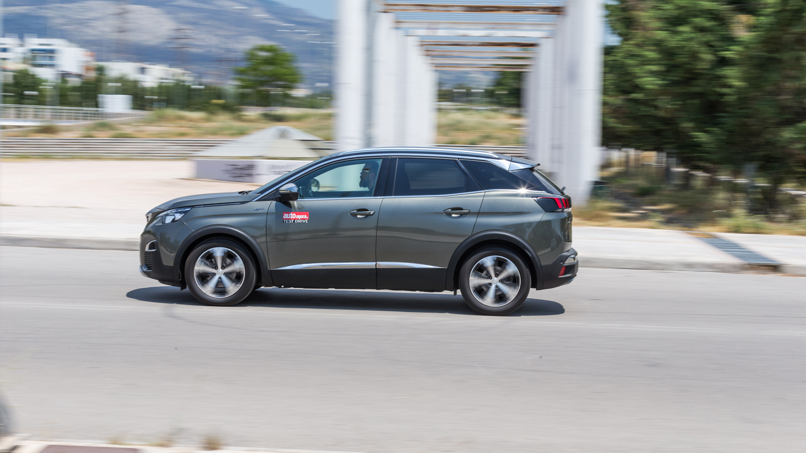 Test Μεταχειρισμένου: Peugeot 3008 2017 [video]